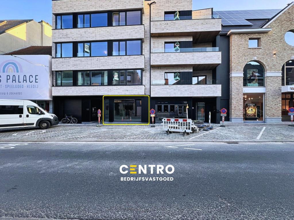 TE HUUR - Handelsgelijkvloers, Immo, Roeselare, Overige soorten, Via bemiddelaar, Provincie West-Vlaanderen