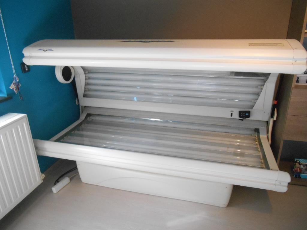 zonnebank sapphire hapro, Elektronische apparatuur, Zonnebanken en Gezichtsbruiners, Ophalen, Zo goed als nieuw, Gezichtsbruiner