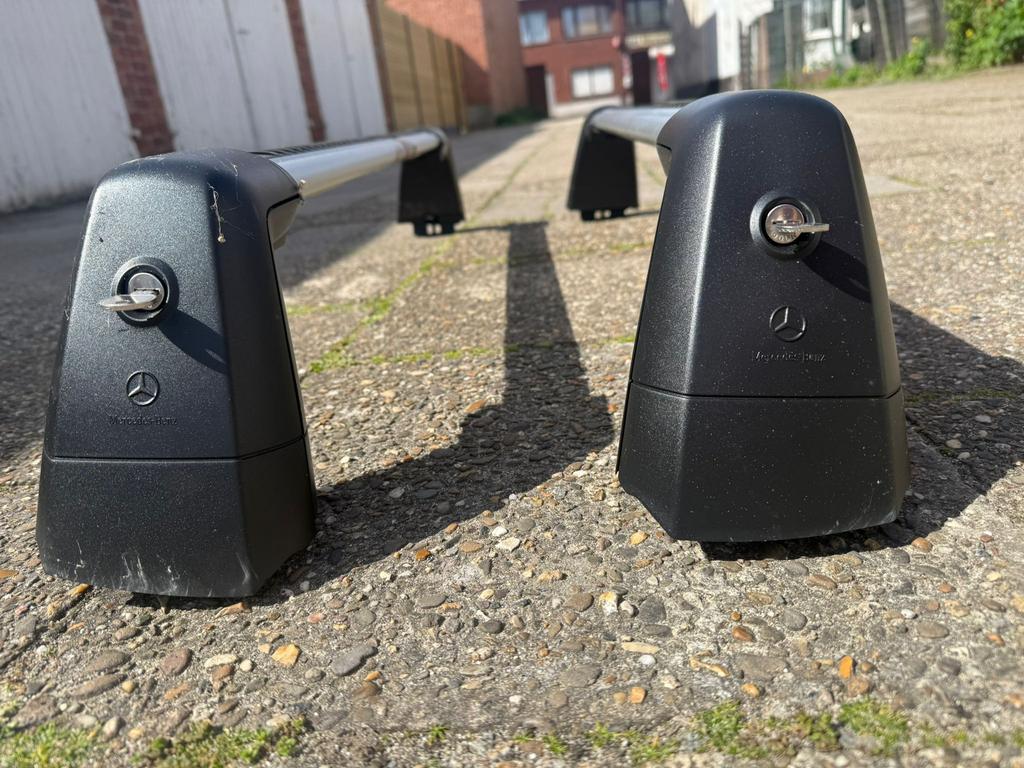 Barres de toit Mercedes W176 OEM + 4 clés Excellent état !, Enlèvement ou Envoi, Comme neuf