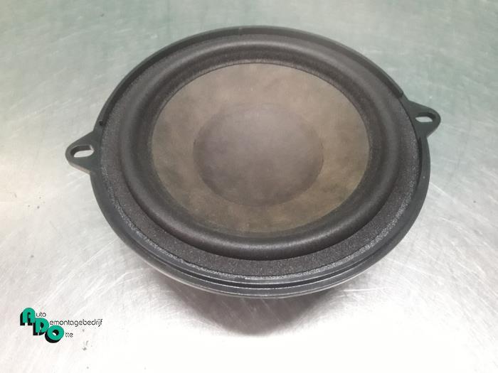 Haut-parleur d'un Renault Clio (Clio 3 06-), Renault, -, 3 mois de garantie, Utilisé