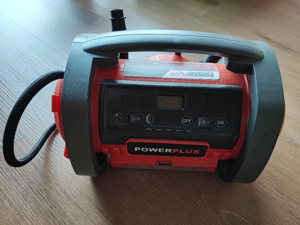 Powerplus mini compresseur+ visseuse +lampe, Bricolage & Construction, Compresseurs, Enlèvement ou Envoi, Comme neuf