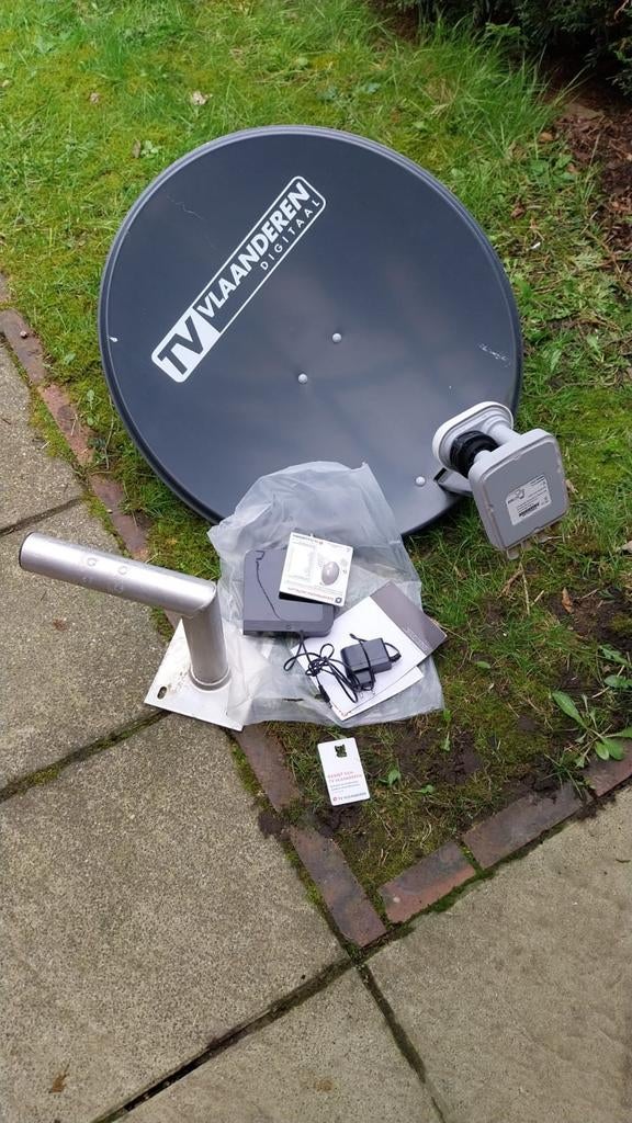 SATELLIET TV VLAANDEREN, Audio, Tv en Foto, Schotelantennes, Ophalen of Verzenden