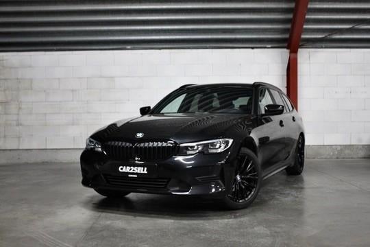 BMW 318da NAVI/LED/CARPLAY/DAB/AIRCO ***12 M GARANTIE***, Autos, BMW, Achat, Entreprise, Entretenue par le concessionnaire, Noir