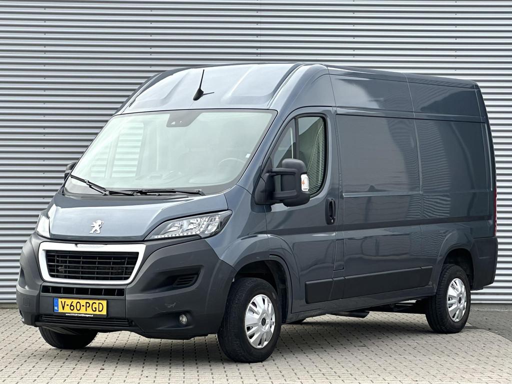 Peugeot Boxer 335 2.2 BlueHDi 140pk L2H2 Trekhaak|navi|airco, Autos, Achat, Euro 6, Entreprise, 3 places