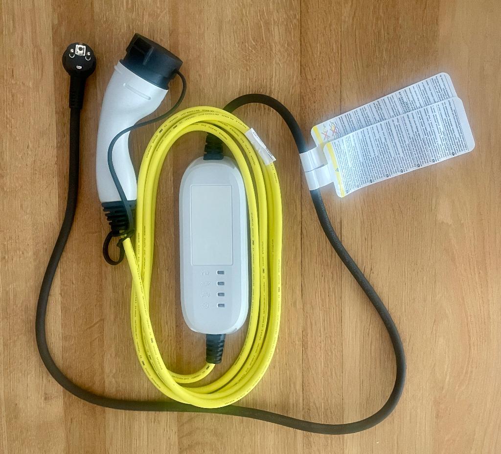 Originele VW EV lader – Topkwaliteit 10A 2.3kW, Ophalen of Verzenden, Nieuw, Laadpaal en Laadkabel