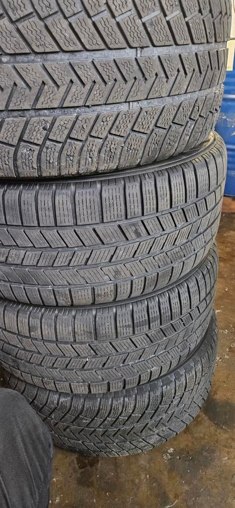 Pneus 275/40 R20, Enlèvement, 4 Saisons, Pneu(s)