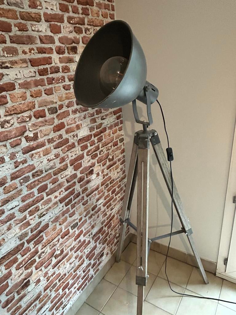 Lampadaire industriel, Enlèvement, Comme neuf