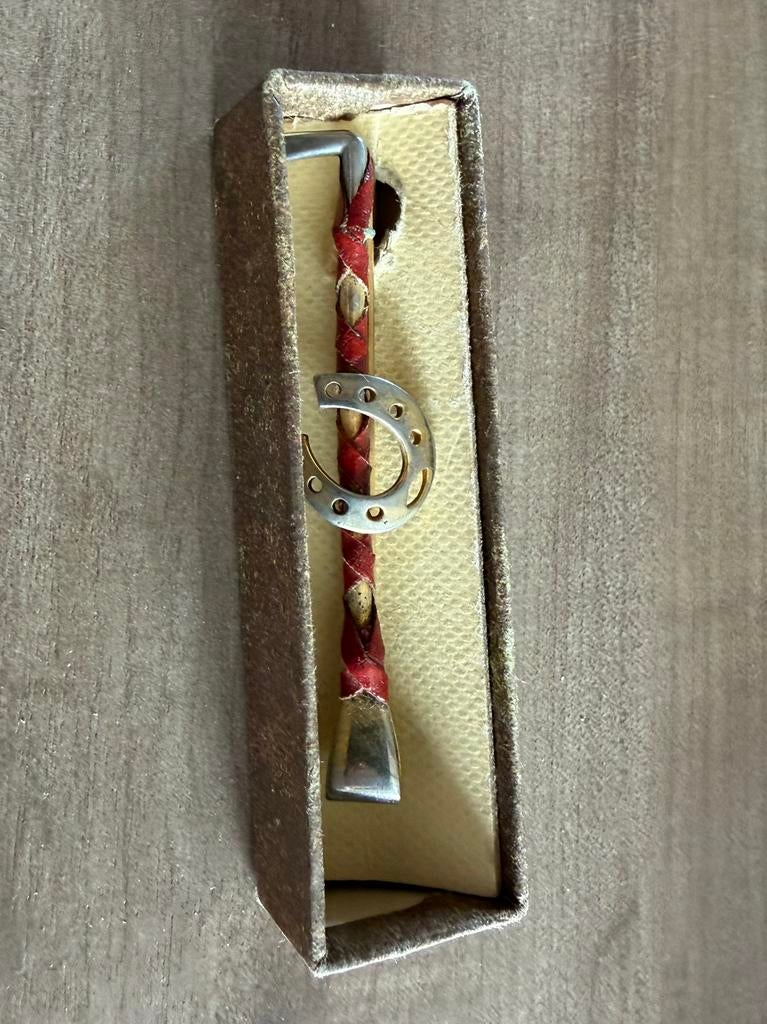 Pince à cravate vintage en forme de fer à cheval, Bijoux, Sacs & Beauté, Bijoux anciens, Enlèvement ou Envoi, Autres types, Doré