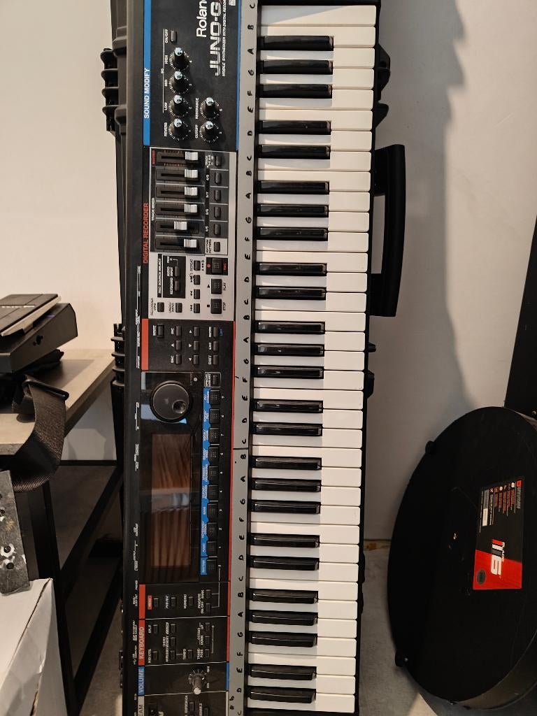 Keyboard Roland Juno GI, Musique & Instruments, Claviers, 61 touches, Avec pied, Roland, Enlèvement