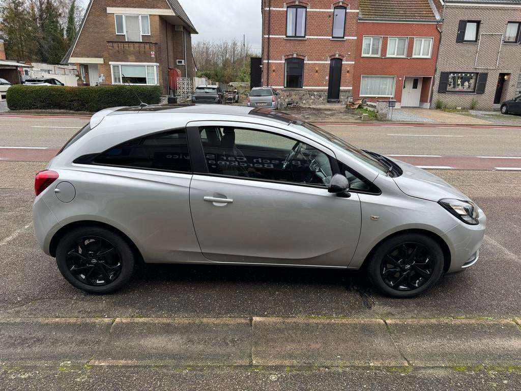 Opel Corsa E 3D Black Edition 1.3CDTI 75PK, Auto's, Opel, Voorwielaandrijving, Stof, Euro 6, 4 cilinders