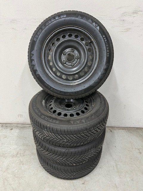 Winterset Renault Captur Rotalla Setula W Race 215/65 R16, Auto-onderdelen, Banden en Velgen, Ophalen, -, Banden en Velgen, Winterbanden