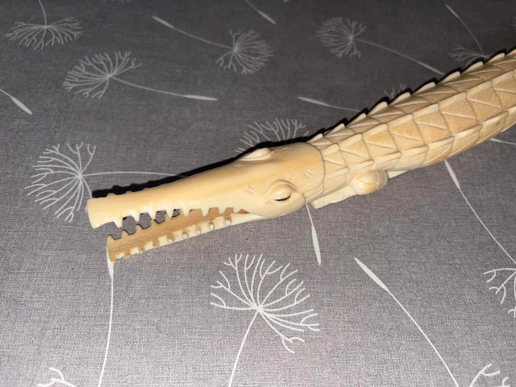 Ivoren beeld krokodil 54cm, Ophalen