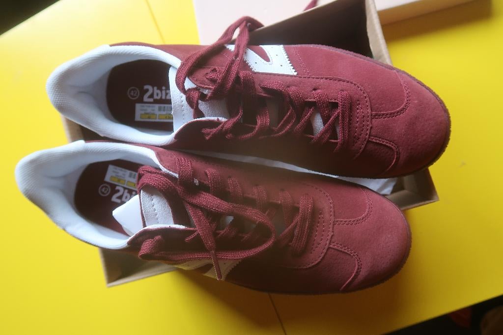 schoenen sneakers maat 42, Overige kleuren, Nieuw, Ophalen of Verzenden, Sneakers