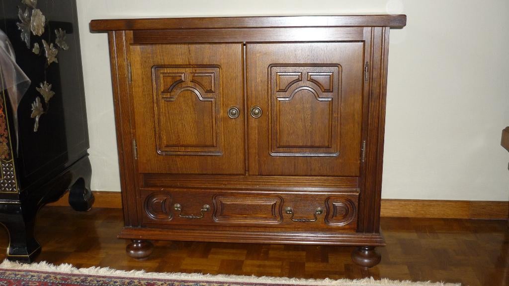 Leuk vintage kastje, Ophalen