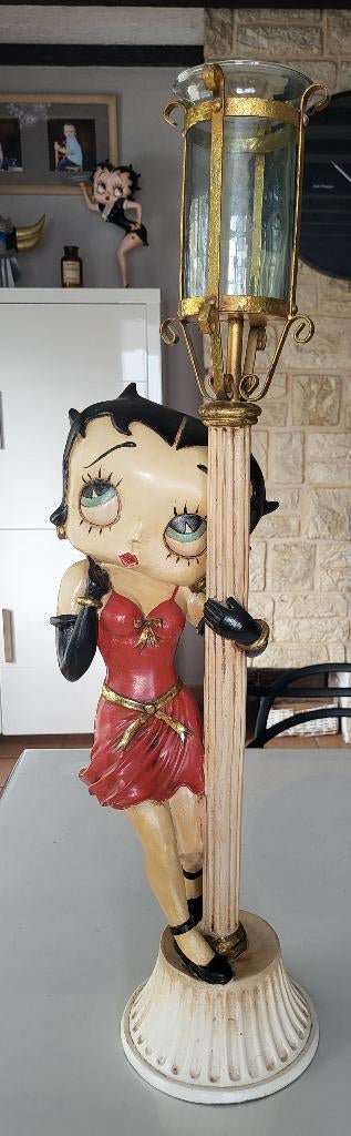 Betty boop, Enlèvement, Utilisé, Humain