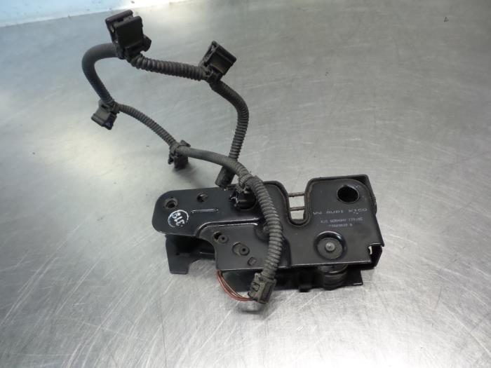 Mécanique de verrouillage capot d'un Seat Leon (Leon 05-), Autos : Pièces & Accessoires, -, 3 mois de garantie, Utilisé, -