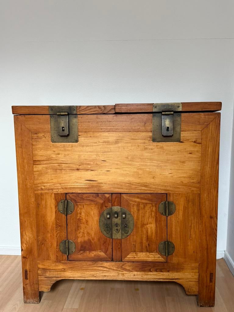 Antiek Chinees kastje, Antiek en Kunst, Ophalen