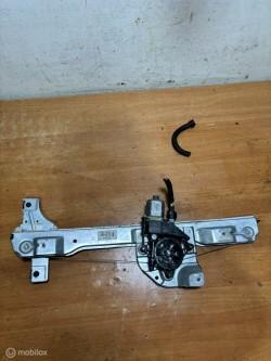Motor raammechaniek rechtsvoor Peugeot 208 ('12->, Gebruikt, Ophalen of Verzenden, Peugeot, Peugeot