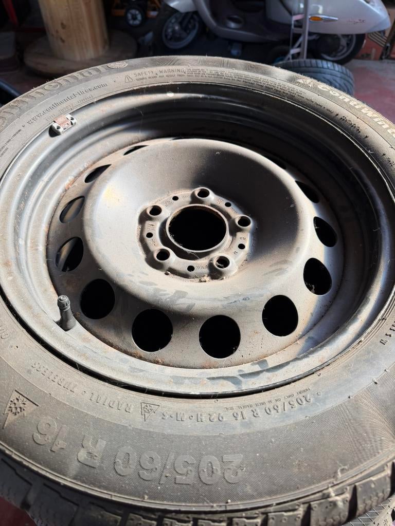 Jantes bmw pneus. Hivers 205/60/16, Ophalen, Band(en)