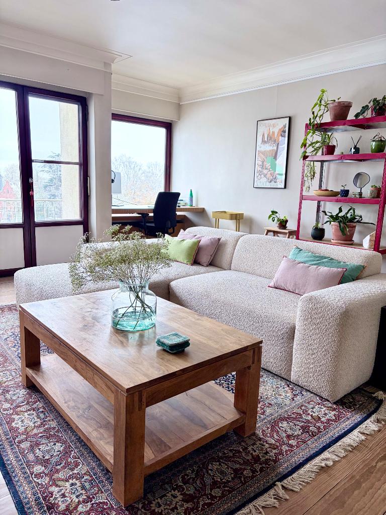 Lichtrijk dakappartement te koop in Kortrijk, Province de Flandre-Occidentale, 211 kWh/m²/an, Jusqu'à 200 m², 2 pièces