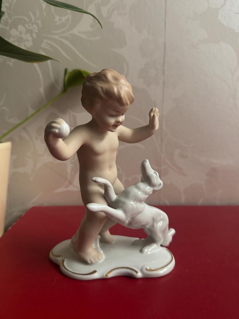 Porcelaine « Putto avec chien » - WALLENDORF, Antiquités & Art, Enlèvement