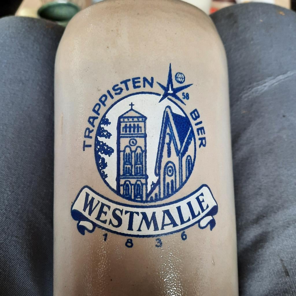 Pot à bière Expo '58 Trappisten Westmalle, 1 litre, 18 cm., Collections, Marques de bière, Enlèvement ou Envoi