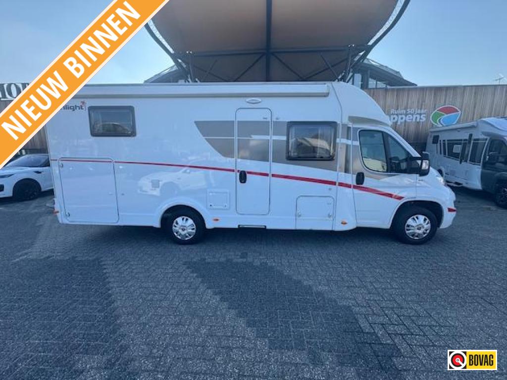 Sunlight T67 Active, Fiat, Caravanes & Camping, Camping-cars, Auvent, Toilette à cassette, Boîte manuelle, Jusqu'à 6