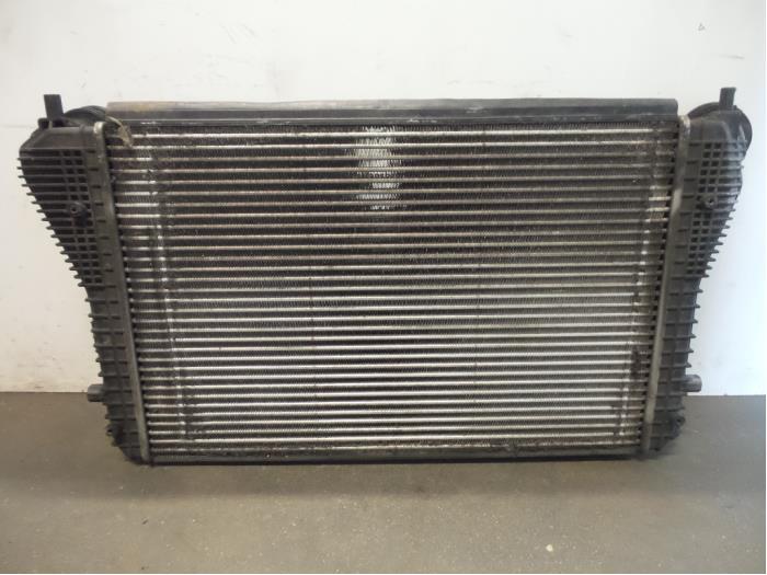 Intercooler d'un Volkswagen Golf Plus (Golf Plus 05-), Autos : Pièces & Accessoires, Climatisation & Chauffage, Volkswagen, Utilisé