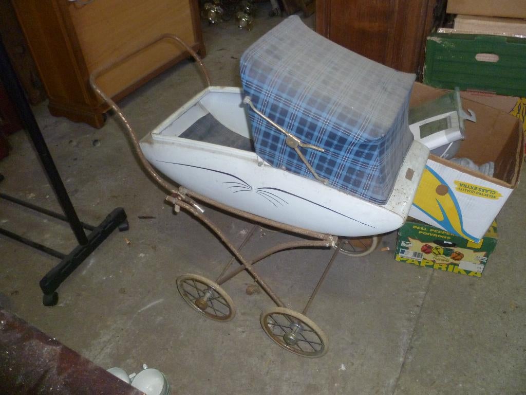 OUDE KINDERPOPPEN WAGEN, Antiek en Kunst, Ophalen