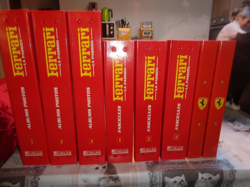 fardes avec fascicules ferrari, Enlèvement, Comme neuf, Autres types, Autres marques