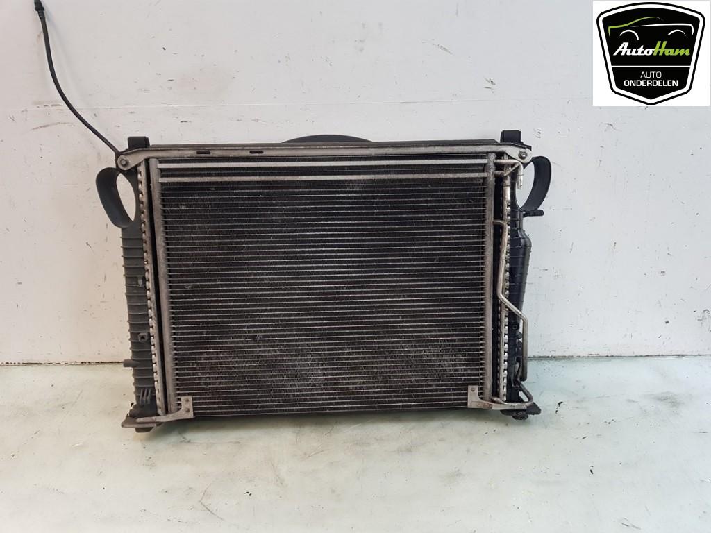 RADIATEUR COMPLET Mercedes-Benz SL (R230) (01-2001/01-2012), Autos : Pièces & Accessoires, Utilisé, Mercedes-Benz