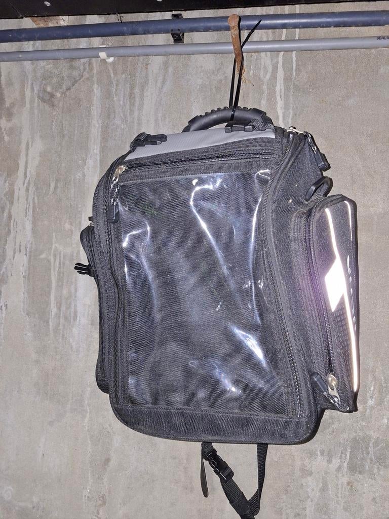 sacoche de réservoir, Enlèvement