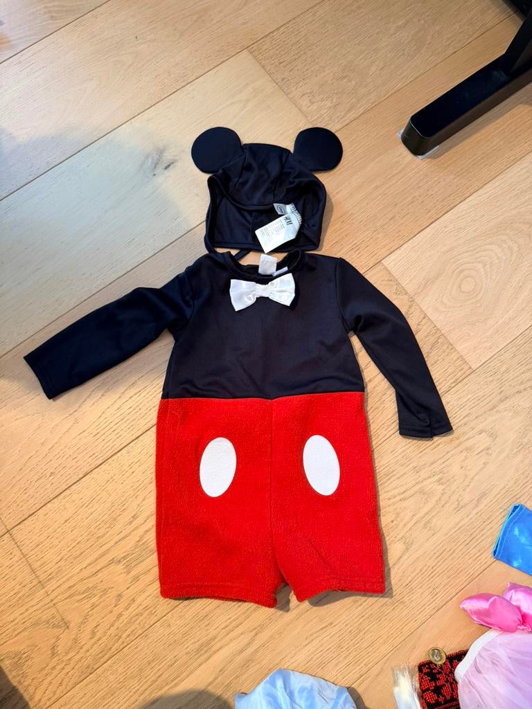 Déguisement Mickey – 74-80cm bébé / jeune enfant, Enfants & Bébés, Costumes de carnaval & Déguisements, Comme neuf, Enlèvement
