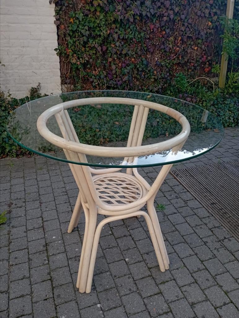 Rotan tafel rond, diameter 90 cm, Ophalen, Zo goed als nieuw, Rotan