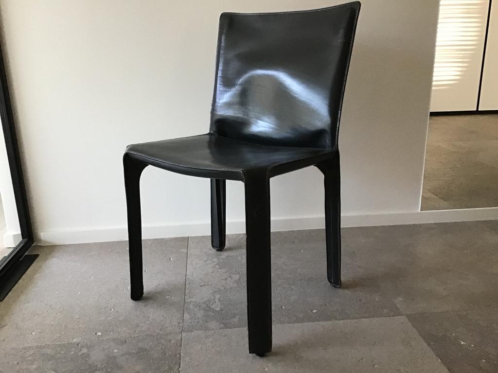 4 design stoelen Cassina, Enlèvement, Comme neuf, Gris, Cuir