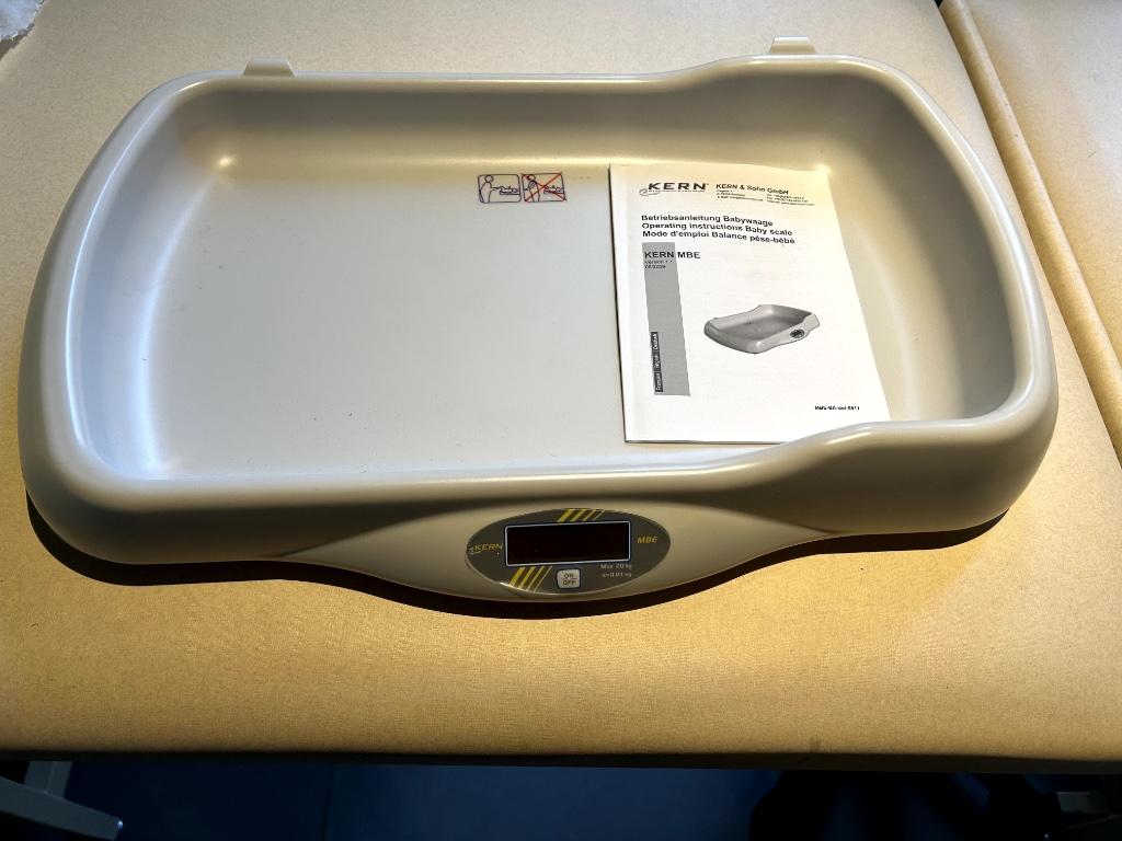 Babyweegschaal, Kinderen en Baby's, Badjes en Verzorging, Ophalen, Zo goed als nieuw, Overige merken