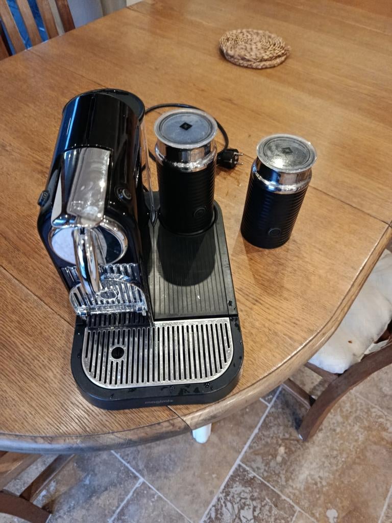 Machine à café Nespresso Magimix M190 Milk,, Ophalen