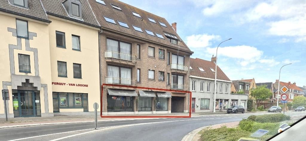 Handelszaak,  te koop Oostkamp, Immo, Maisons à vendre, Bruges, Jusqu'à 200 m², Autres types, Ventes sans courtier, F