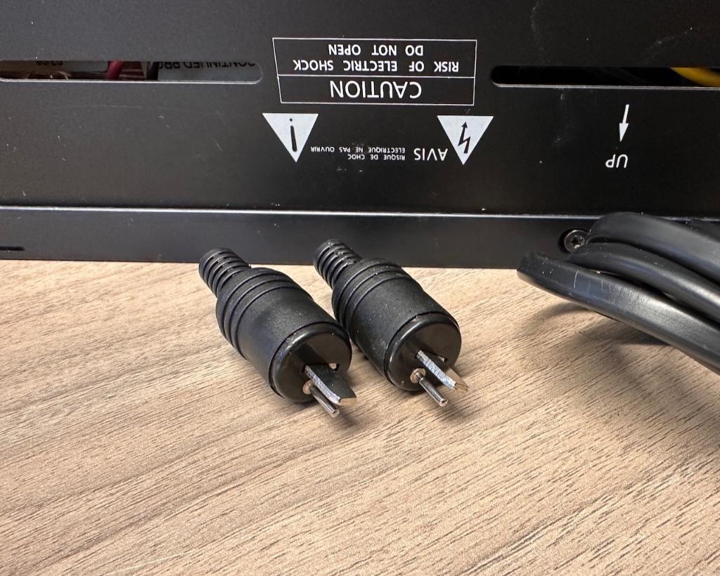 Bang & Olufsen Beolink Passive versterker T1656 - B&O, Autres marques, Info@bang-olufsen.dk, 60 à 120 watts, Comme neuf