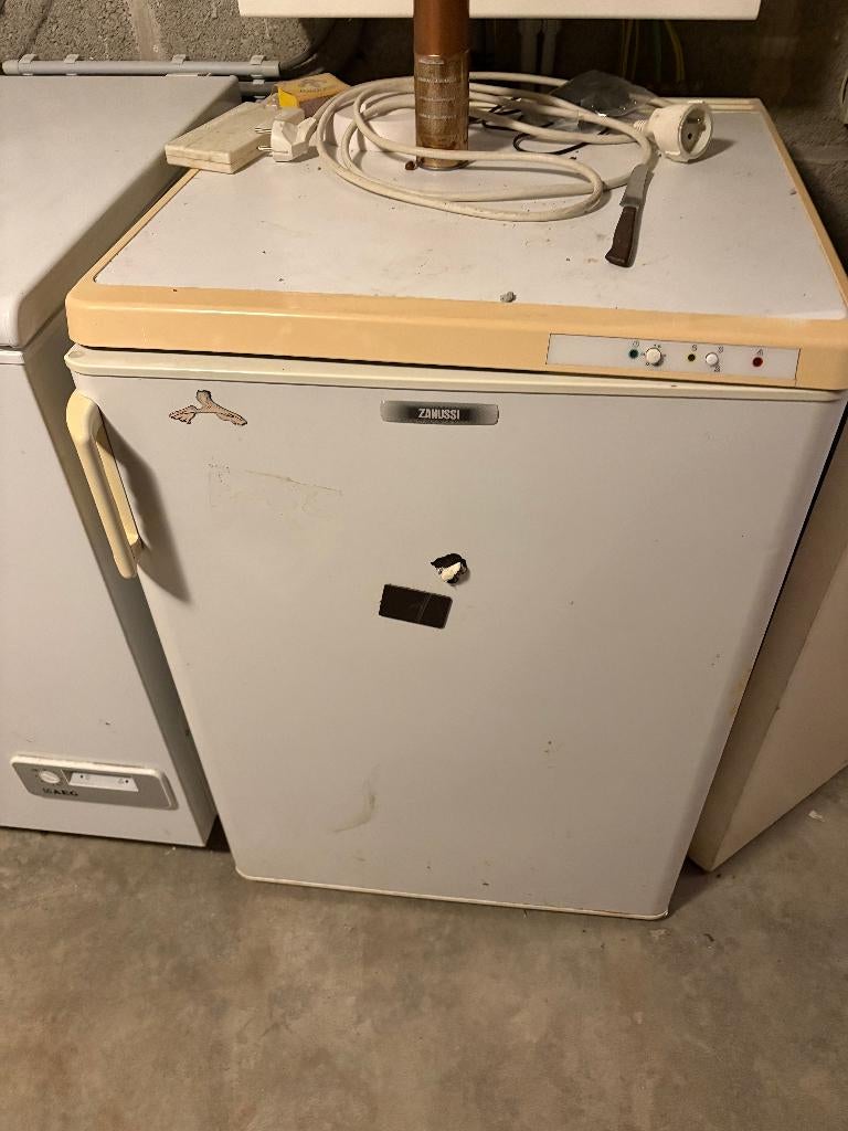 Zanussi diepvriezer met 4 laden, Elektronische apparatuur, Vriezers en Diepvrieskisten, Gebruikt, Ophalen, Vrieskast, 85 tot 120 cm