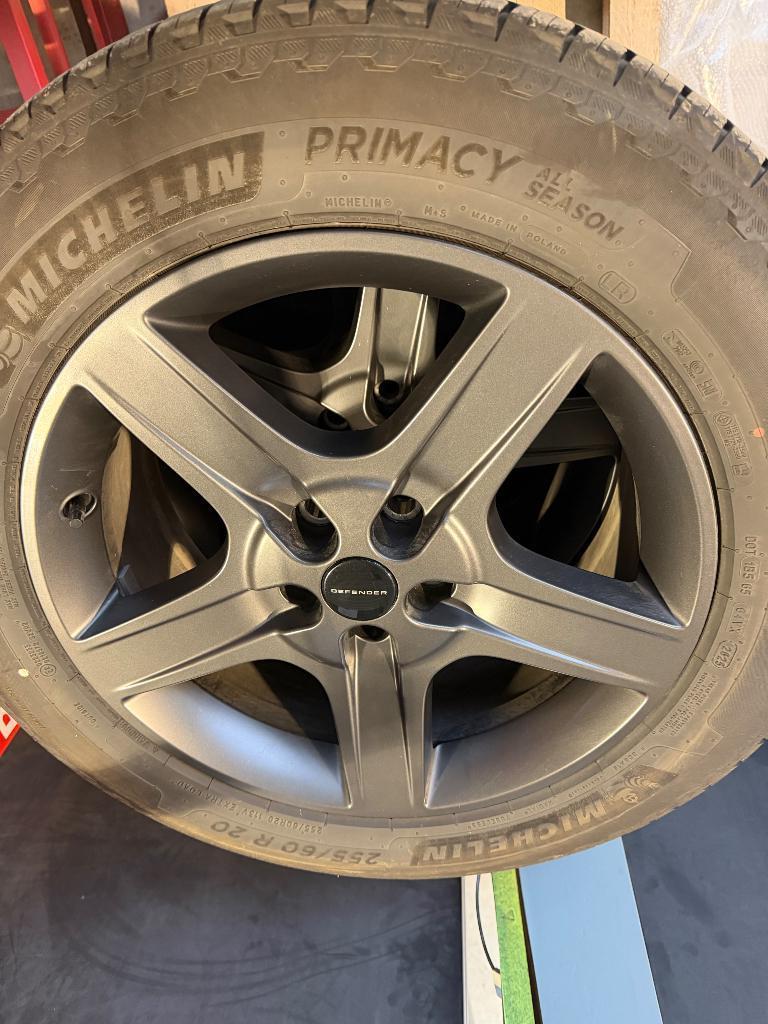 Jantes et pneus 20’ Defender, Autos : Pièces & Accessoires, Neuf, Pneus et Jantes, Enlèvement, 20 pouces