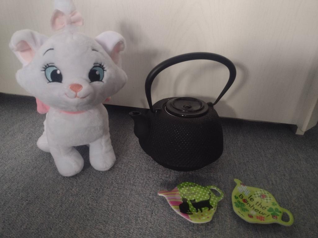 POUR LES CONNAISSEURS Théière en fonte + porte sachet de thé, Maison & Meubles, Enlèvement ou Envoi, Neuf