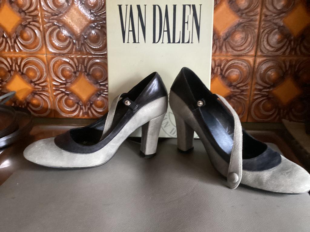 Chaussures argentées pour femmes avec taille haute : 37, Enlèvement ou Envoi, Comme neuf, Chaussures à haut talons