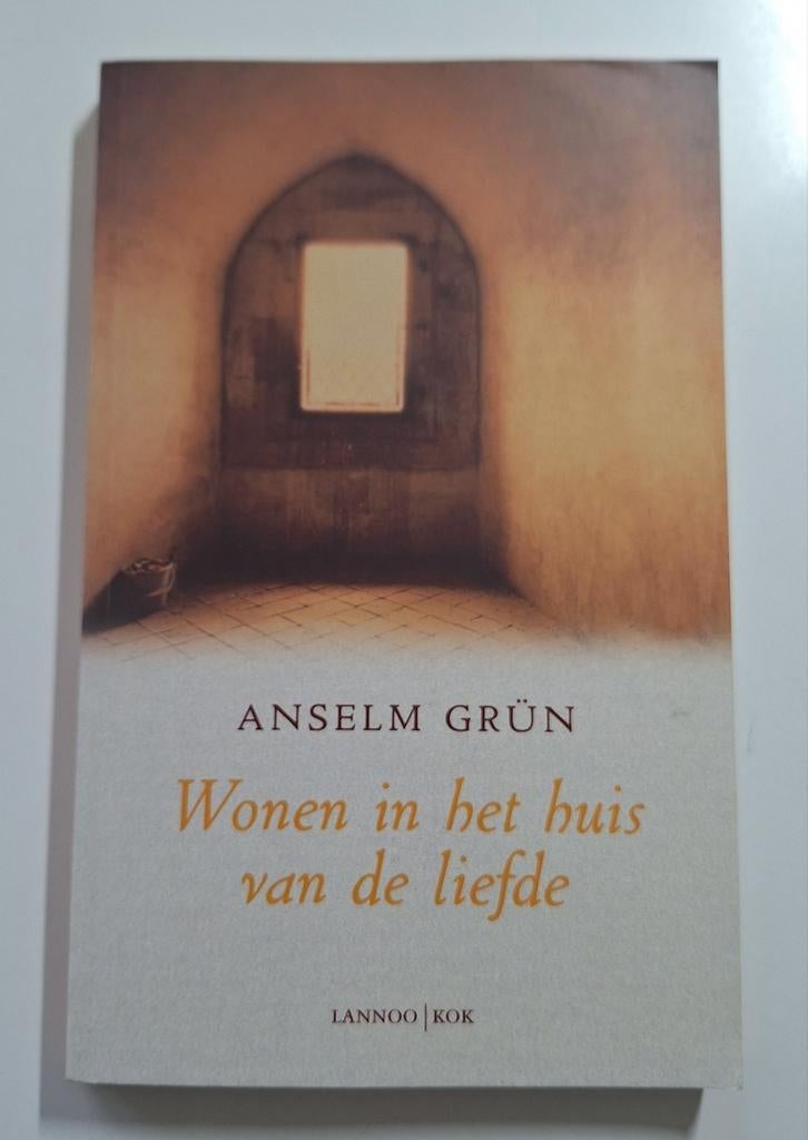 Anselm Grün - Wonen in het huis van de liefde, Ophalen of Verzenden, Gelezen, Anselm Grün