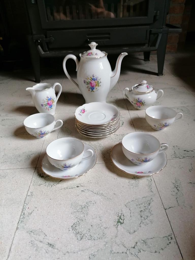 Set servies MZ Czechoslovakia bloemen, Ophalen