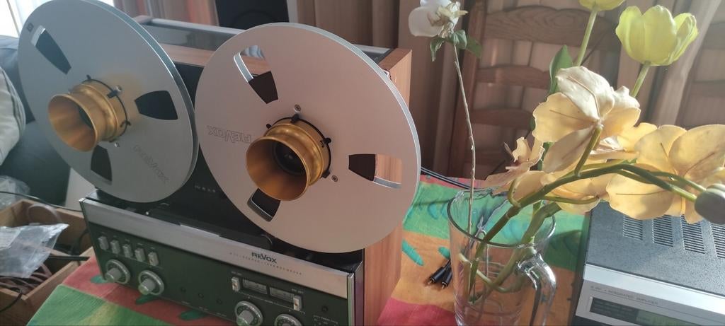 REVOX NAAR GOGO, Zo goed als nieuw