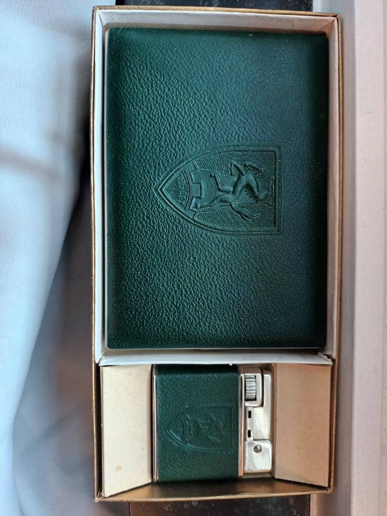 Ensemble Weltzunder étui à cigarettes + briquet ancien, Enlèvement ou Envoi