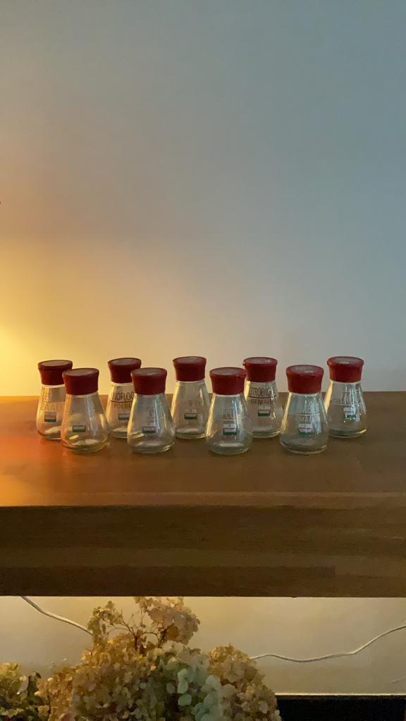 Kruidenpotjes VERSTEGEN 9 stuks, Huis en Inrichting, Ophalen of Verzenden, Gebruikt