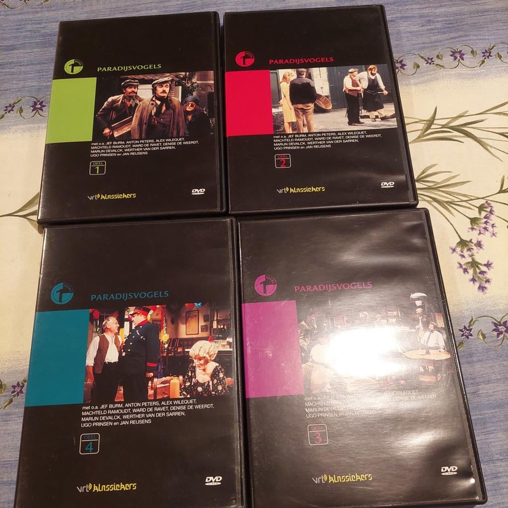 4Dvd,s paradijs vogels 4 Dvd,s vrt klassieker, Enlèvement ou Envoi, Comme neuf
