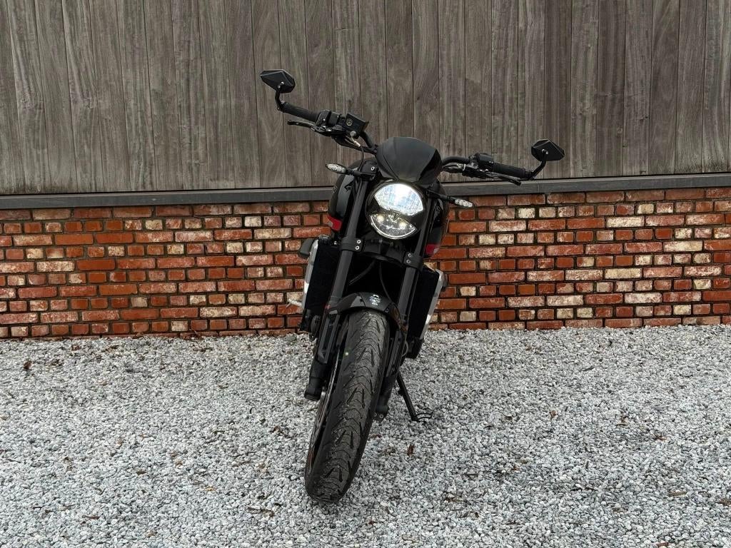 triumph trident 660cc/2023/led/quickshift/radiatorprotector - foto 2